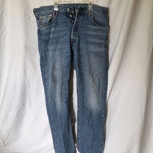 Men's LEVI Blue Jeans